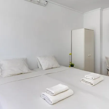 Relaxing Getaway By The Sea In By Costarentals - Ref 169 *